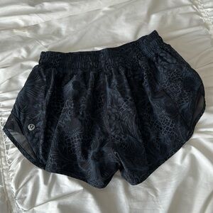 Lululemon short